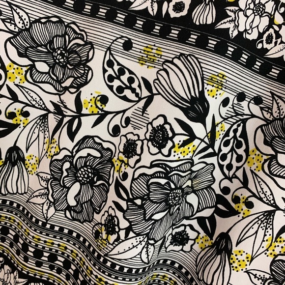 EST 1962 Sleeveless Sharkbite Hem Tunic To… - Picture 5 of 8